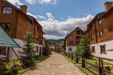 Фото Курортные отели Edelweiss Carpathians Migovo г. Мигово 4