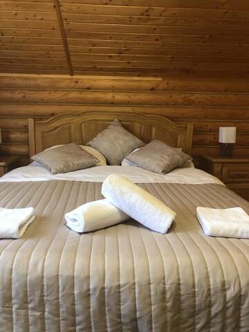 Фото номера Улучшенное шале Лоджи Gostynnyi Dvir VIP HOUSE г. Мигово 12