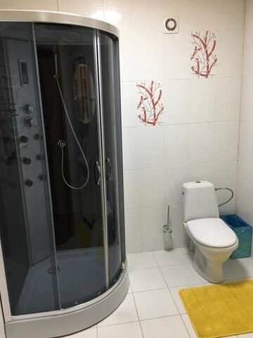 Фото номера Двухместный номер с 1 кроватью и балконом Лоджи GorodOk г. Мигово 5