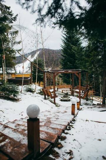 Фото номера Дом с 4 спальнями Дома для отпуска Forest House г. Мигово 56