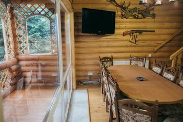 Фото номера Дом с 4 спальнями Дома для отпуска Forest House г. Мигово 16