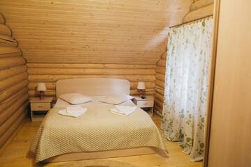 Фото номера Дом с 4 спальнями Дома для отпуска Forest House г. Мигово 22